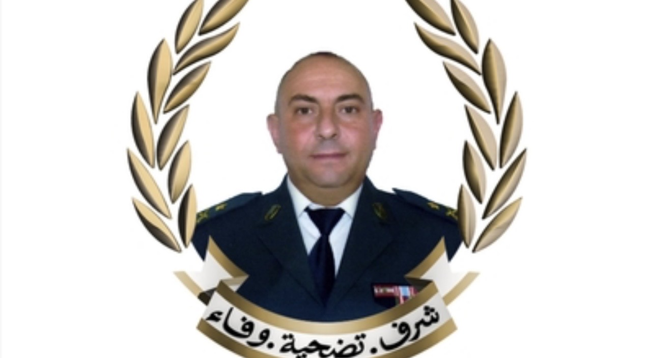 بالصور: الجيش ينعى شهداءه الثلاثة