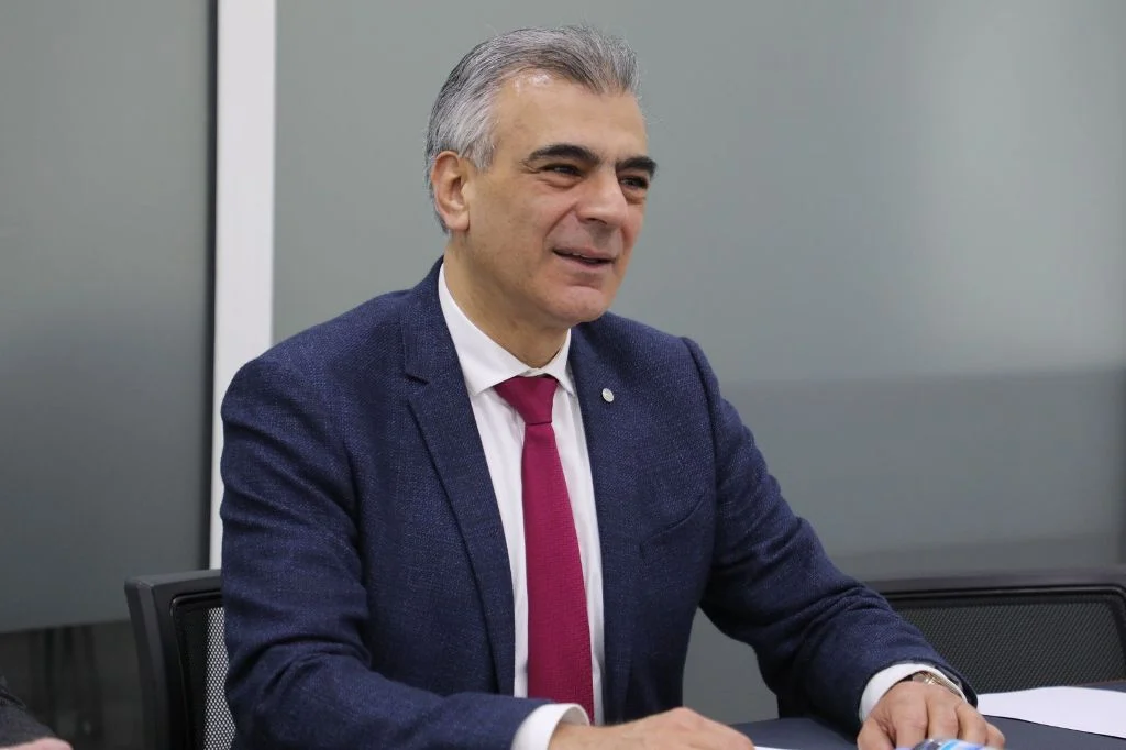 الصايغ: حرب الصواريخ تعطّل كل المسارات ولا تؤثر في الميدان كما انها تعيد الحلول إلى نقطة الصفر