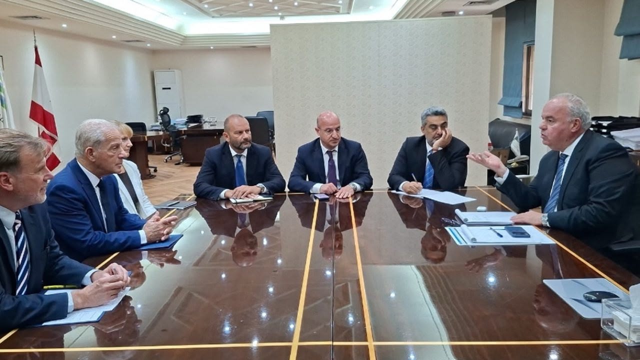 السفير الأميركي لوزير الاتصالات: اهتمام الشركات الأميركية بالاستثمار في إعادة إعمار لبنان