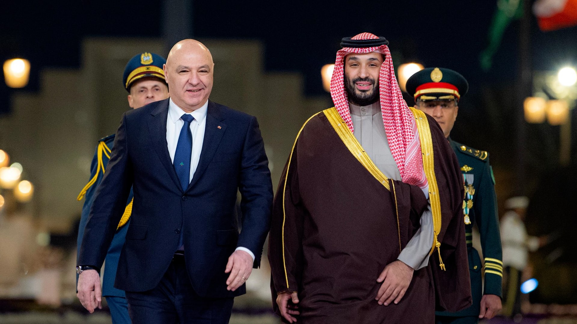 بن سلمان يفتح الأسواق أمام الصادرات اللبنانية.. وعون وسلام يرحِّبان ويؤكِّدان على الثقة بالسعودية
موعد المفاوضات غير ثابت.. والضغط الإقليمي يفاقم المخاوف من التصعيد