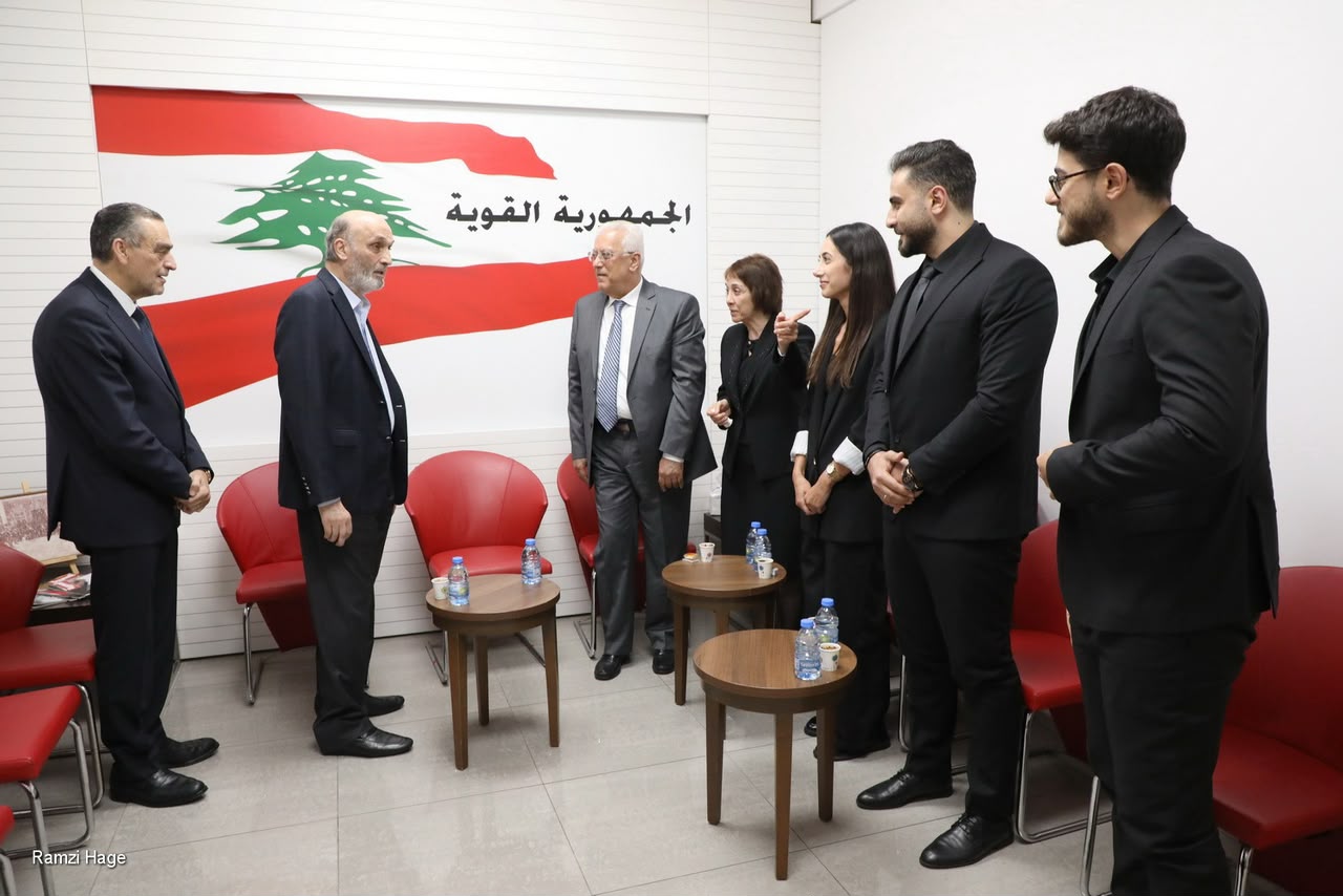 جعجع يستقبل عائلة رئيس البلدية في دير ميماس