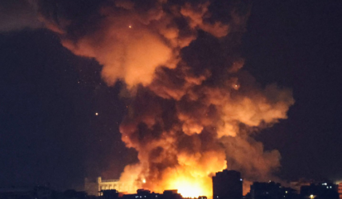 لبنان بعين العاصفة والجنون الإسرائيلي... ومحاولات داخلية لوقف النار