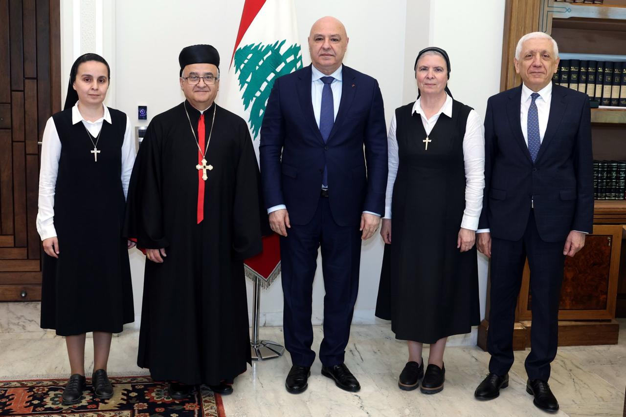 الرئيس عون يتلقى دعوة لحضور إعلان تطويب البطريرك الياس الحويك ودعم من الراعي لمسار إنقاذ لبنان