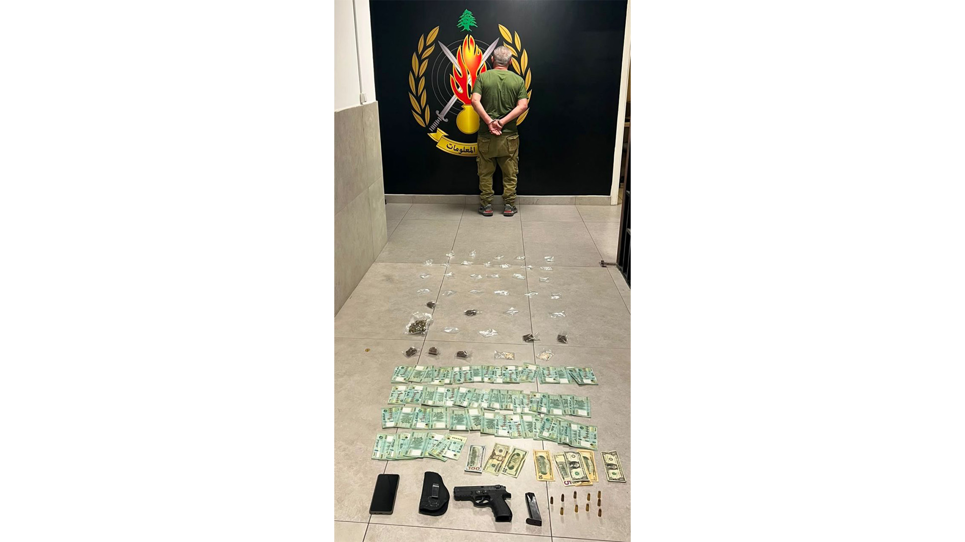 شعبة المعلومات توقف بالجرم المشهود مروّج مخدّرات في الفنار وتضبط كميات متنوعة من المواد المخدّرة