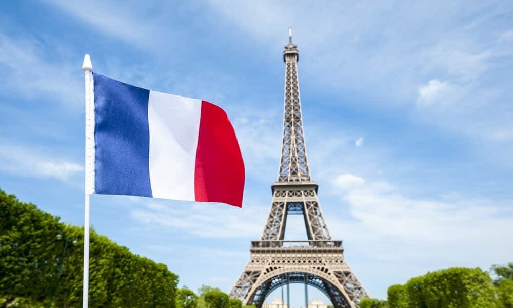 فرنسا: على “الحزب” وقف هجماته على إسرائيل ونزع سلاحه