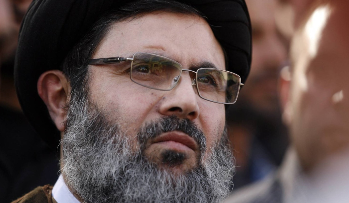 من هو الشخص الثاني في 