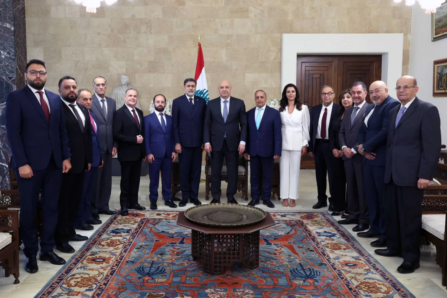 الرئيس اللبناني: نتفاوض عن أنفسنا ونرفض التدخل في الشأن الداخلي
«خلية مراقبة» لوقف النار تضم إيران وأميركا وقطر ولبنان