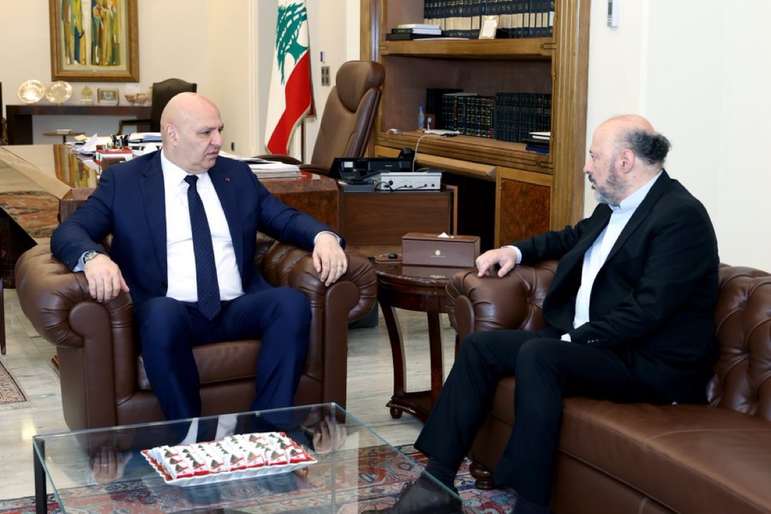 الرئيس عون يبحث مع موفد جعجع التطورات الإقليمية والتحضيرات للمفاوضات اللبنانية ـ الأميركية ـ الإسرائيلية