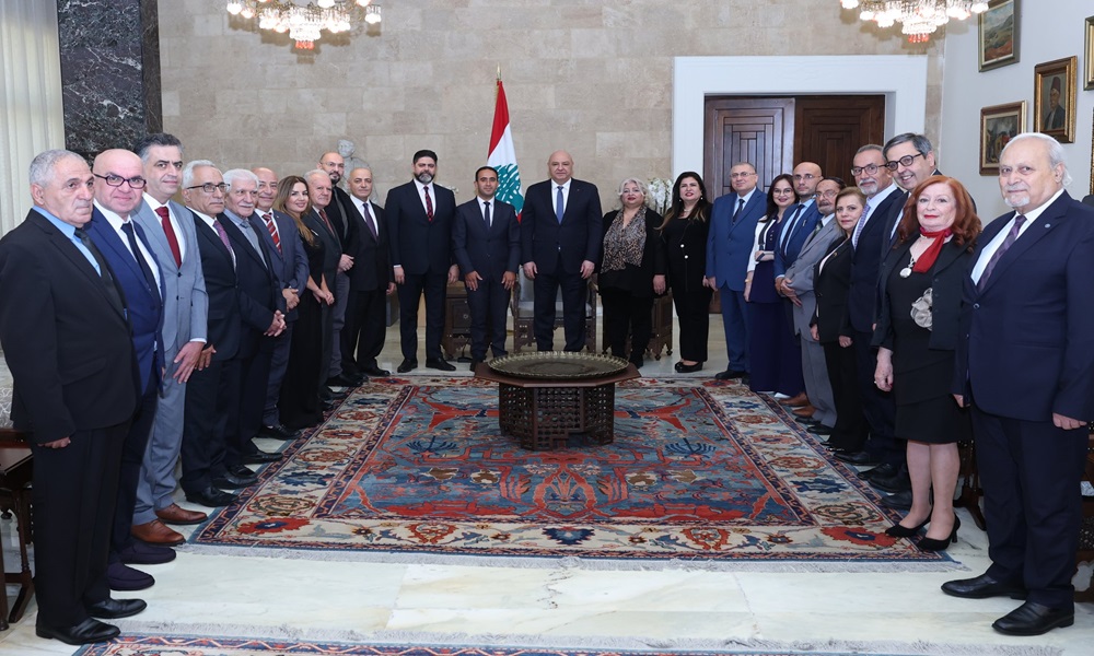 عون: ليس لدينا إلا وطن واحد وعلم واحد وهوية واحدة