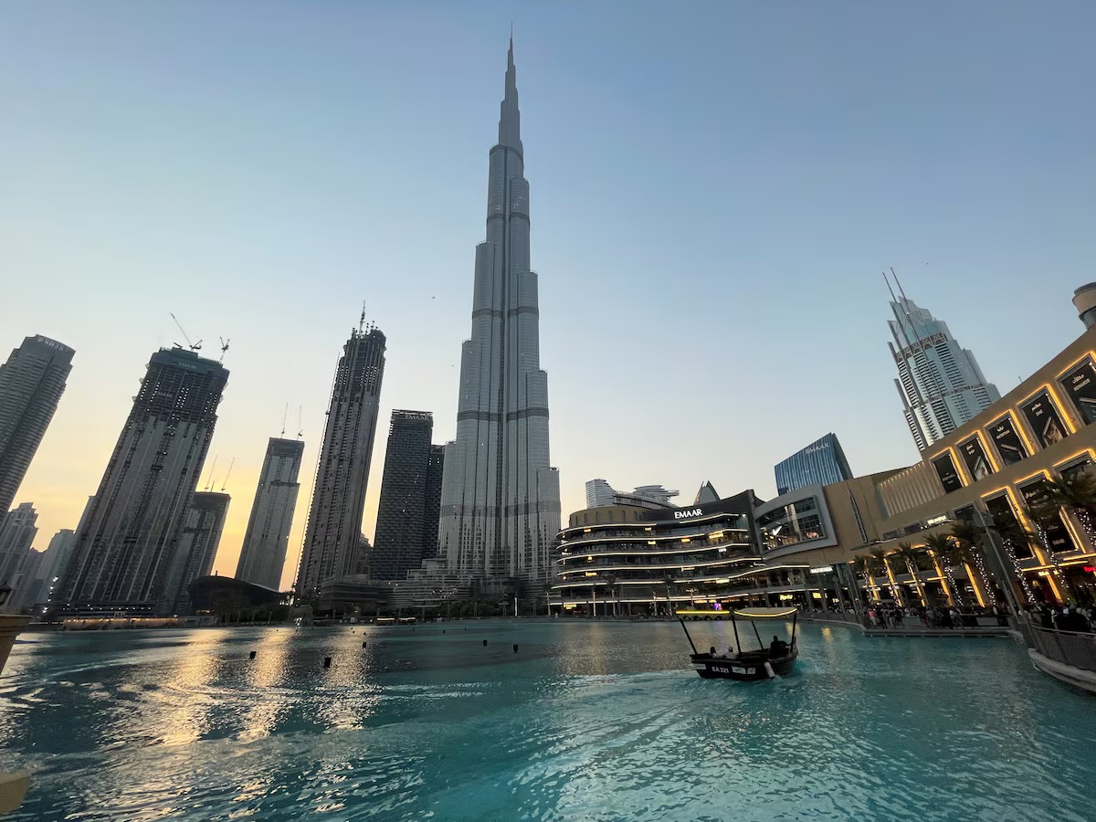 الإمارات تحث السكان على تجاهل إنذار من هجوم صاروخي محتمل