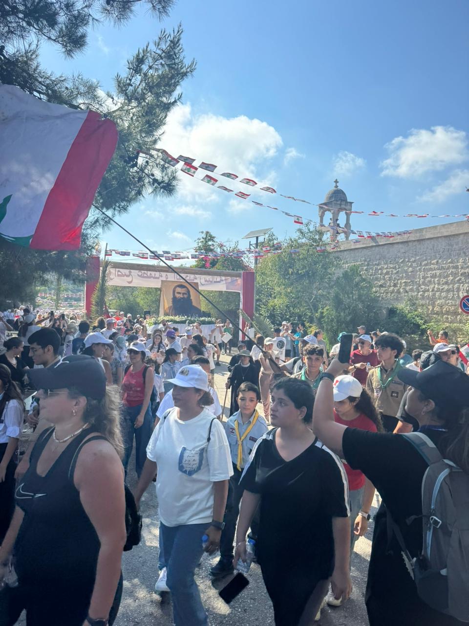 فرح العطاء