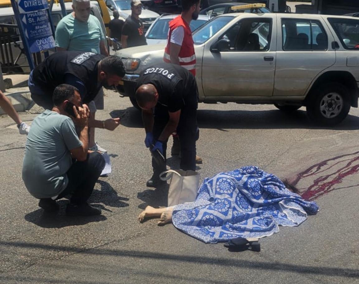 مصرع سيدة في حادث صدم على طريق ضبية