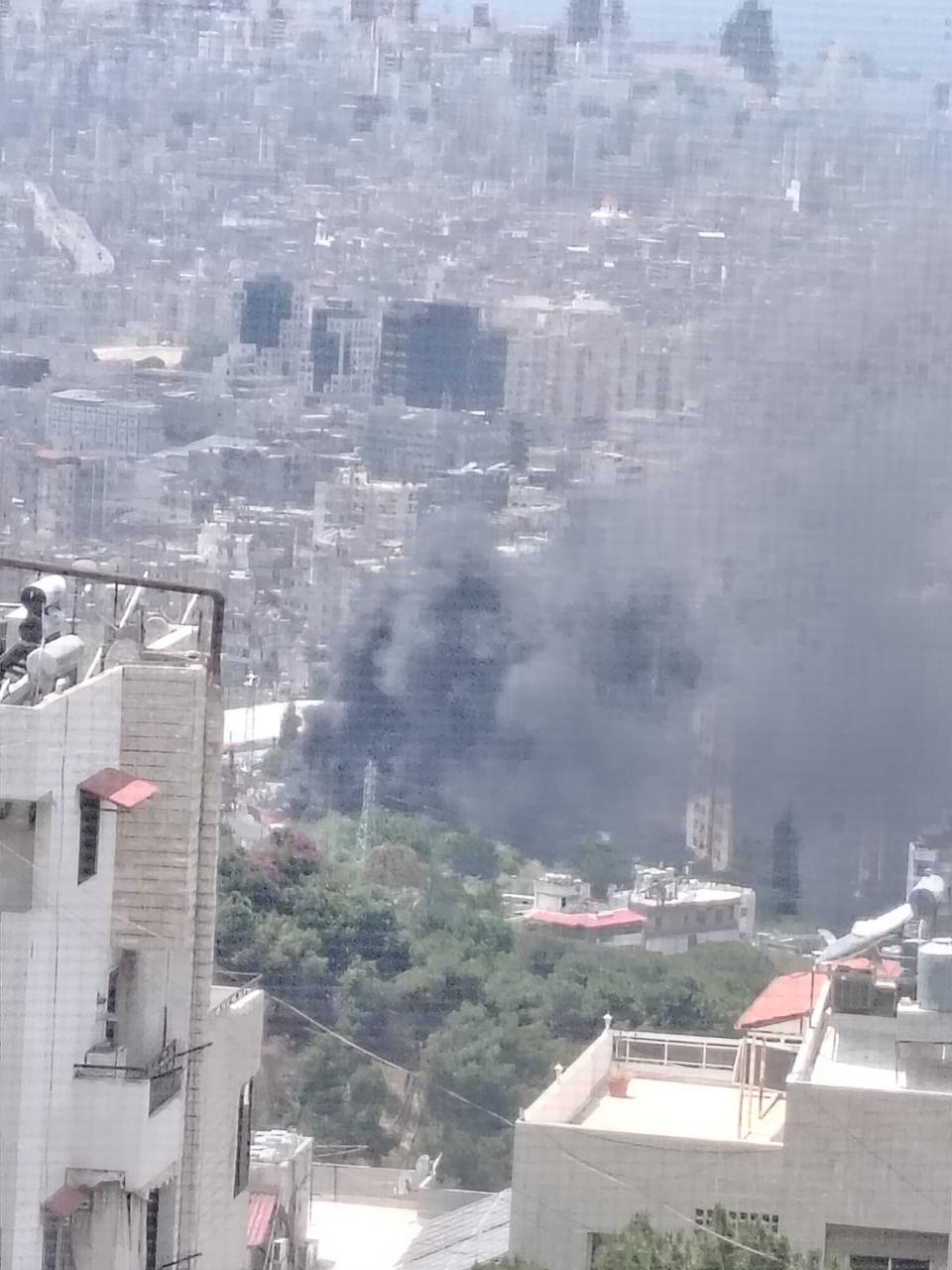 حريق أمام تمثال السيدة العذراء في الفنار