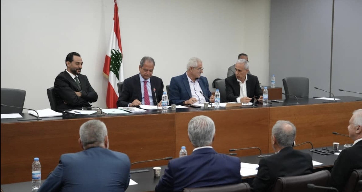 لجنة الأشغال العامة ناقشت أسعار المحروقات