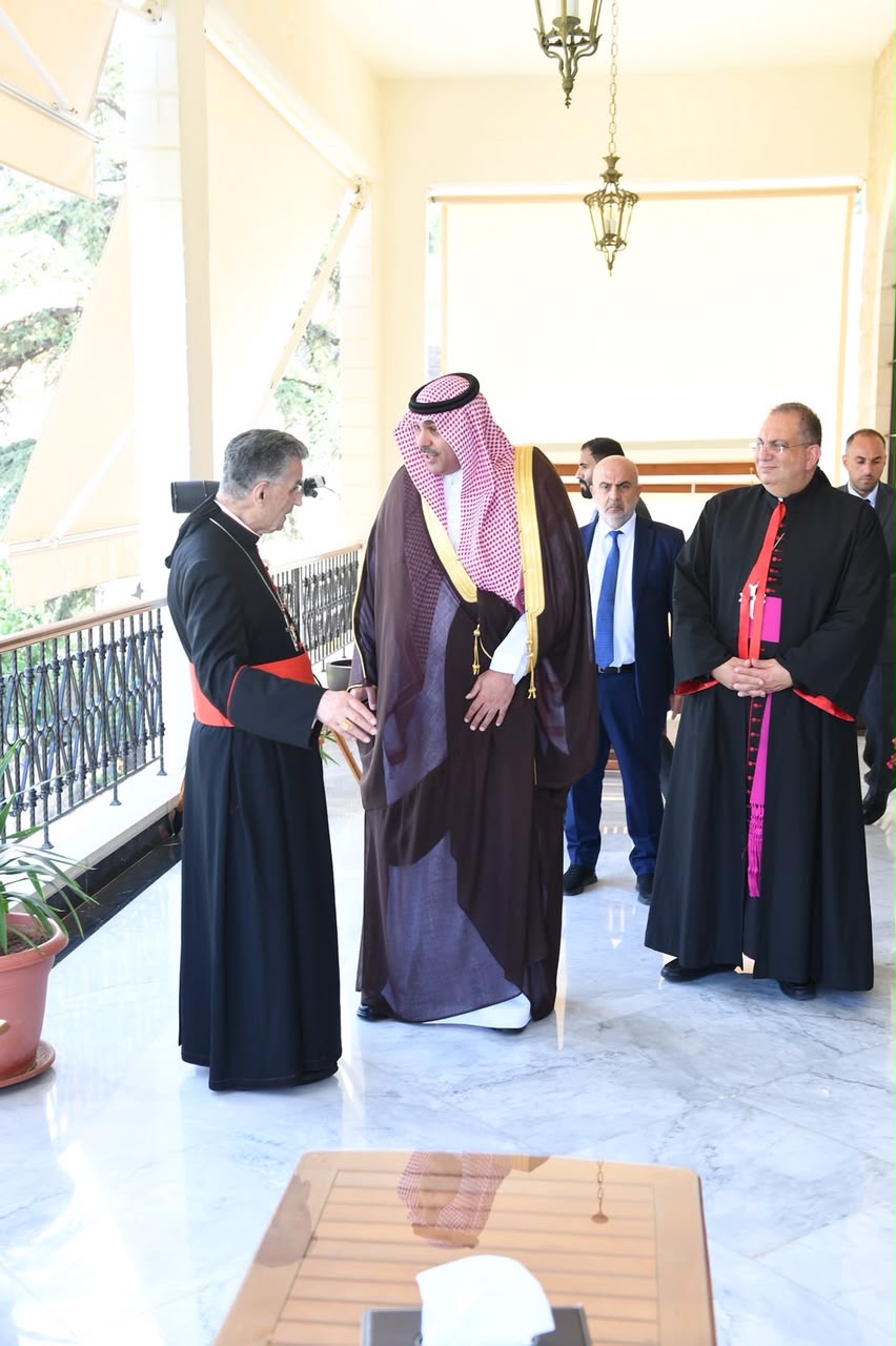 البطريرك الراعي عرض مع السفير السعودي للاوضاع