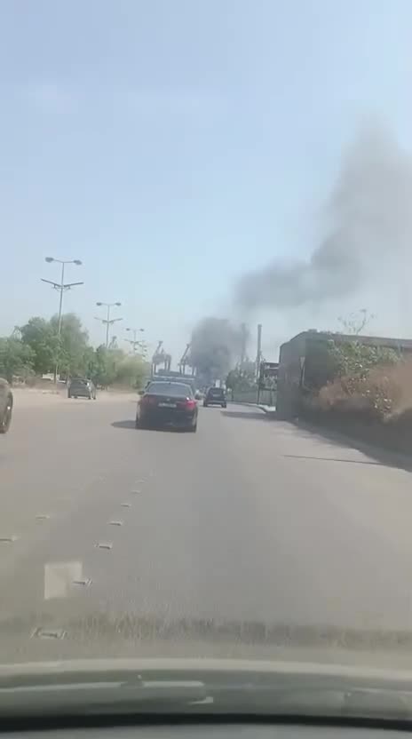 اندلاع حريق  في مرفأ بيروت