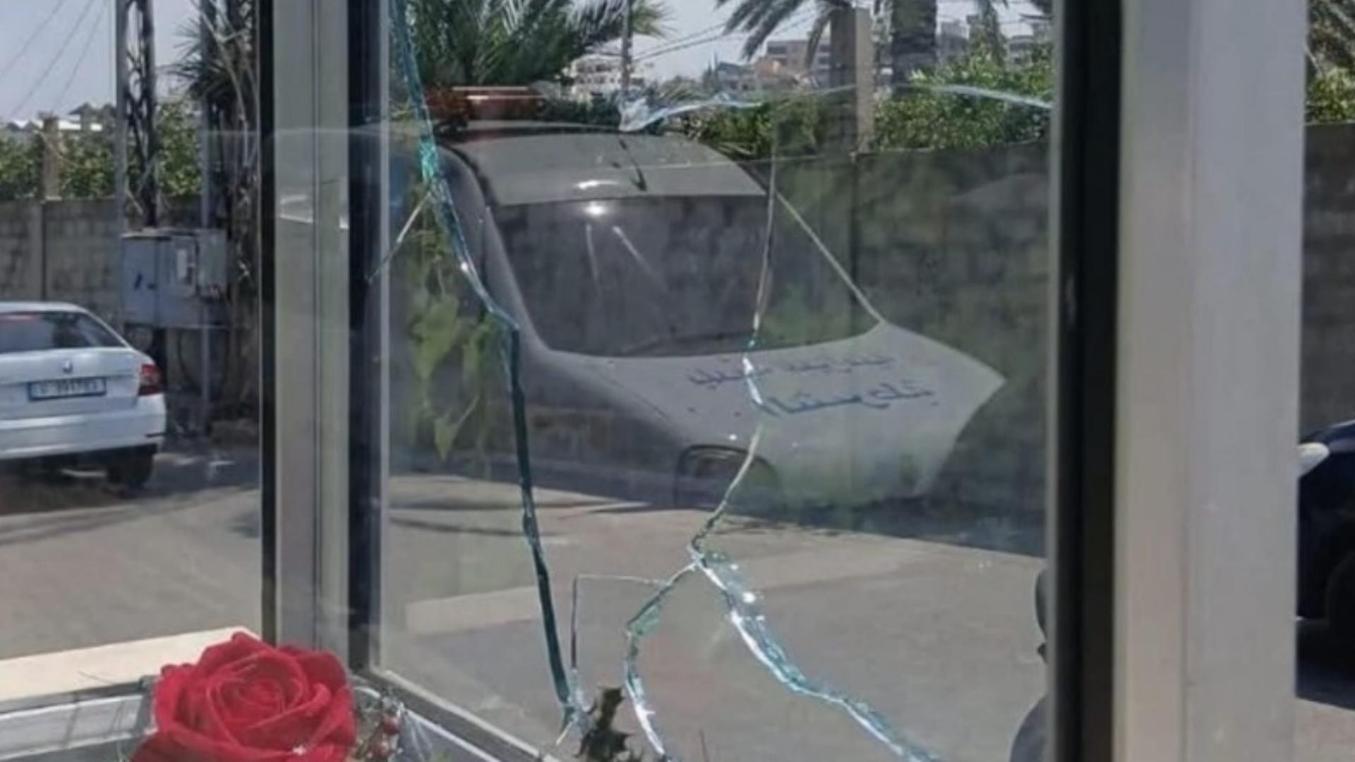 تحطيم تمثال للسيدة العذراء!