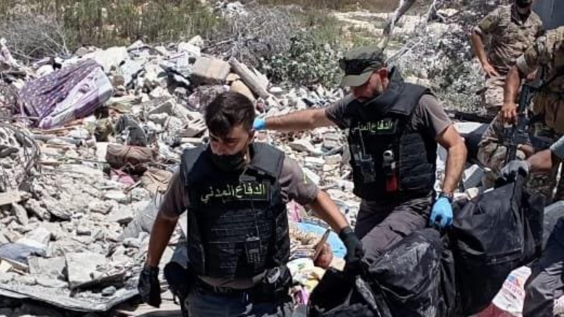 انتشال جثث 4 ضحايا في زوطر الغربية