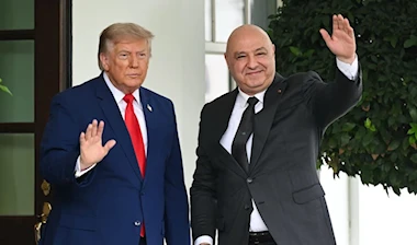 عون يراهن على «هدية أميركية» في روما