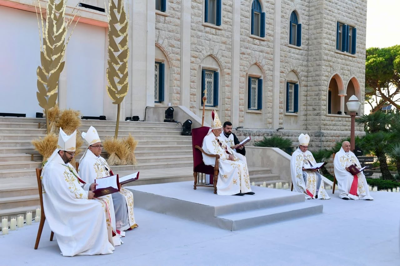 الراعي من عبرين: لبنان يحتاج إلى ملح القيم ونور الحقيقة… ولا نيأس من وطن أعطى أمثال الحويّك