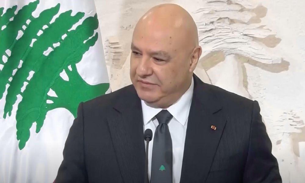 عون للصحافيين في قصر بعبدا: “يعطيكن العافية”