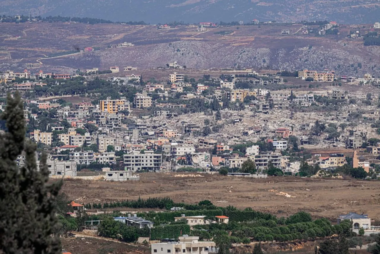«روما - 3» يتصدرها التلازم بين إخلاء «حزب الله» «علي الطاهر» ووقف النار
توسيع «المناطق النموذجية» وتشكيل آلية التحقق من الانتشار معلقان على التلال