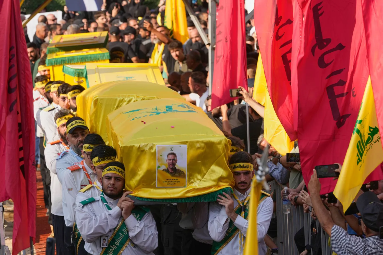 «حزب الله» يستعد للمنازلة في «علي الطاهر» ولا يفرّط بقدرته النارية<br />
بين شد عصب المحازبين وتبرير عدم الرد على الاعتداءات الإسرائيلية