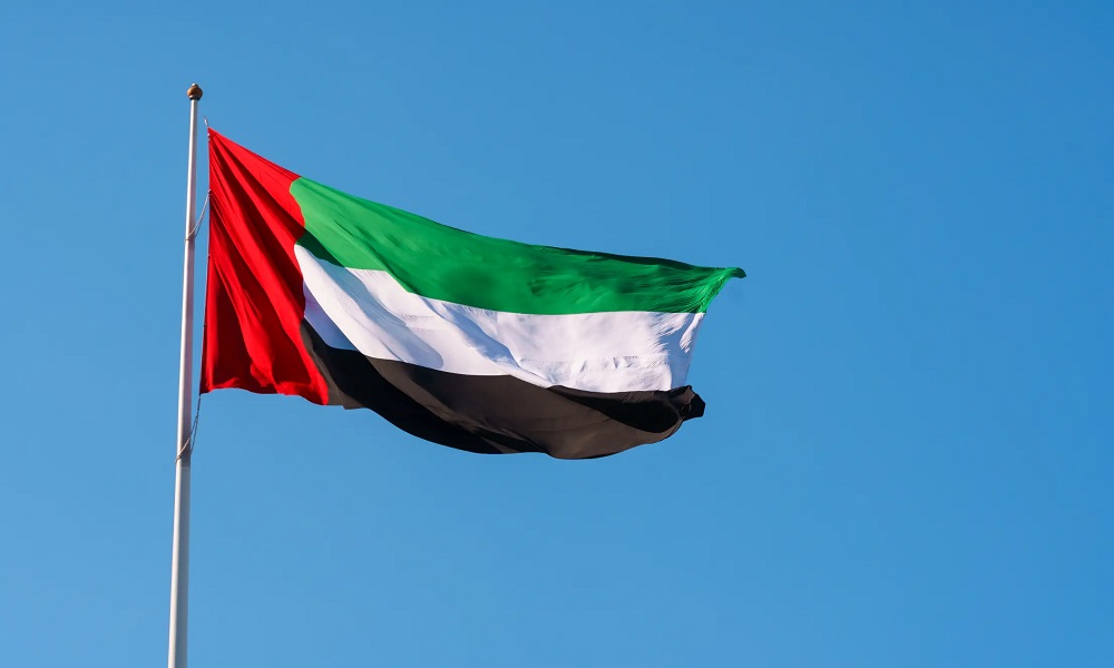 الإمارات تدعو السكان إلى الاحتماء وسط تهديد صاروخي
