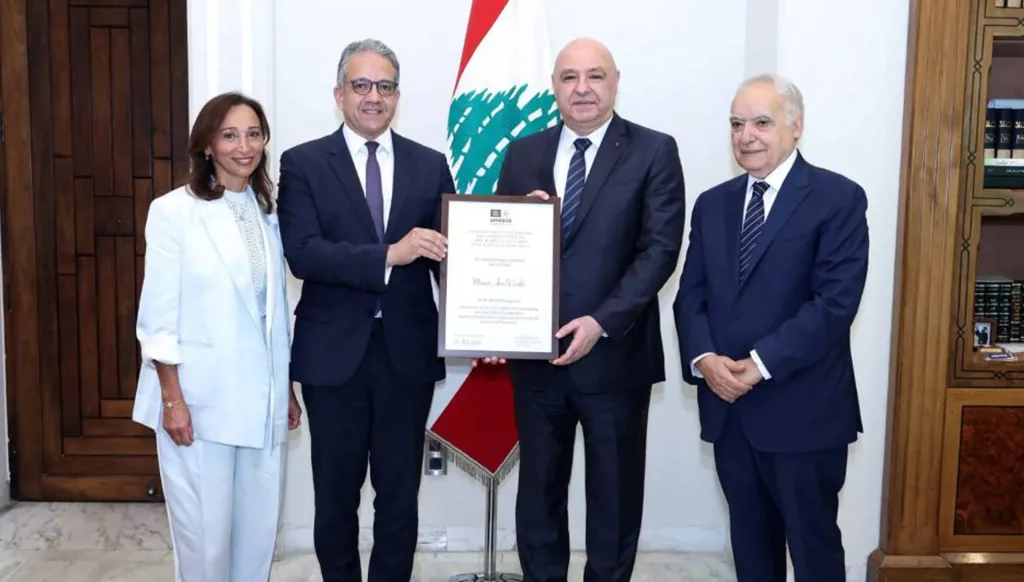 عون في روما وفرنسا تزخّم مؤتمر دعم الجيش… رجي لـ
