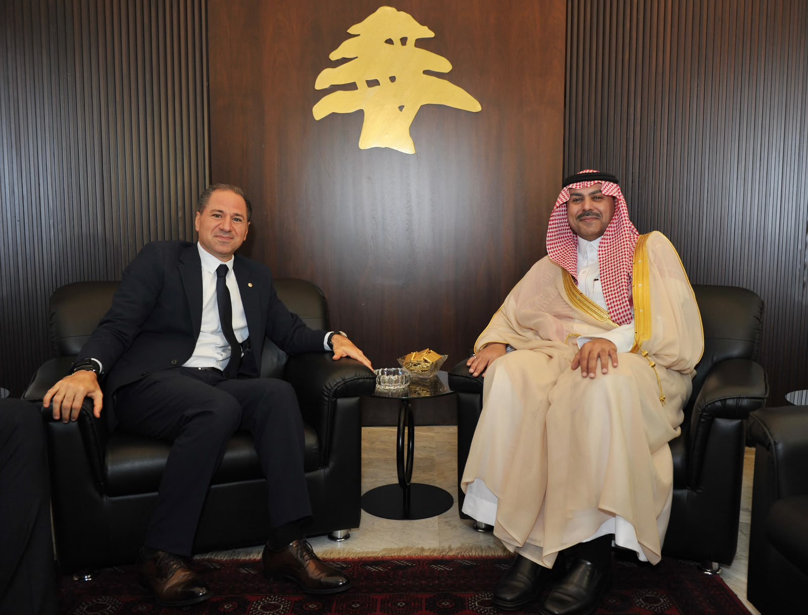 سامي الجميّل يستقبل السفير السعودي الجديد ويشدد على أهمية تعزيز العلاقات اللبنانية – السعودية