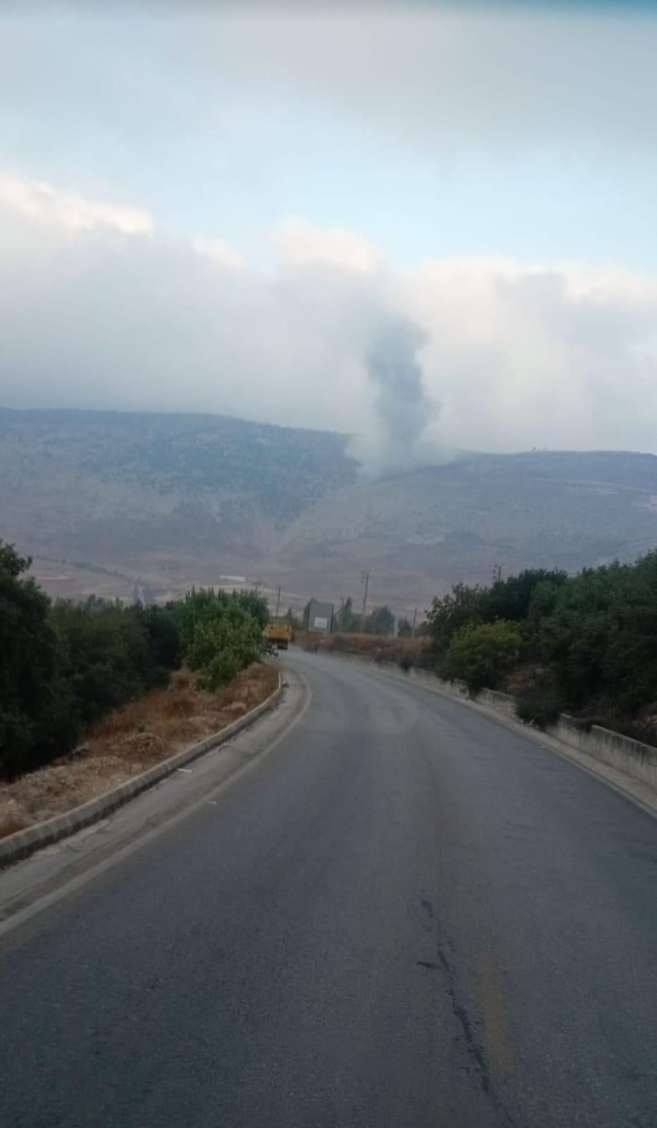 غارة إسرائيلية على محيط دوحة كفررمان وتفجير في أرنون