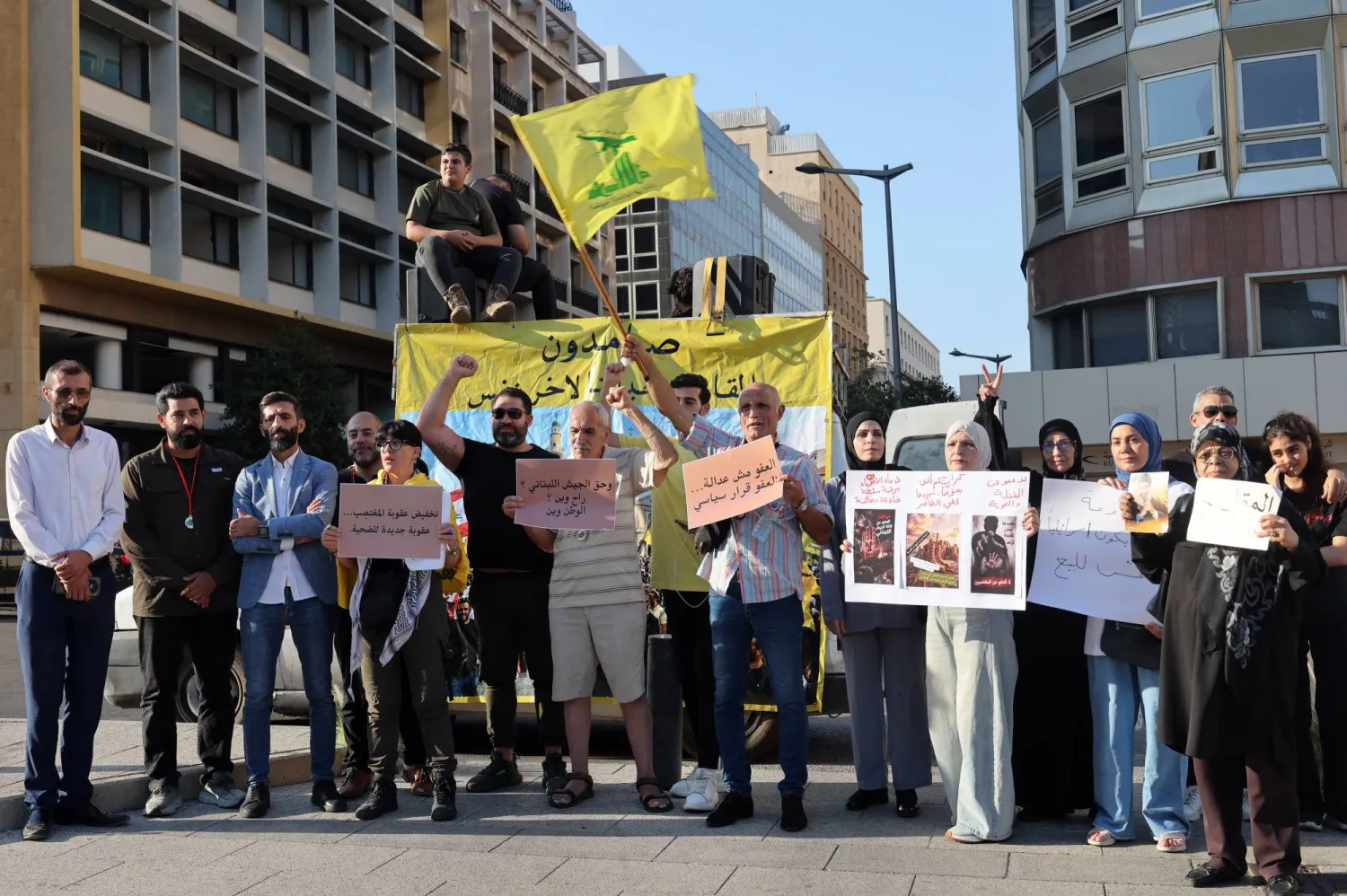 «حزب الله» لا ينفي كلاماً عن احتمال تواصل مباشر مع واشنطن
«العلاقات الإعلامية» تصوّب: المقصود مسار إسلام آباد