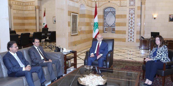 سلام استقبل الشيخ آل ثاني