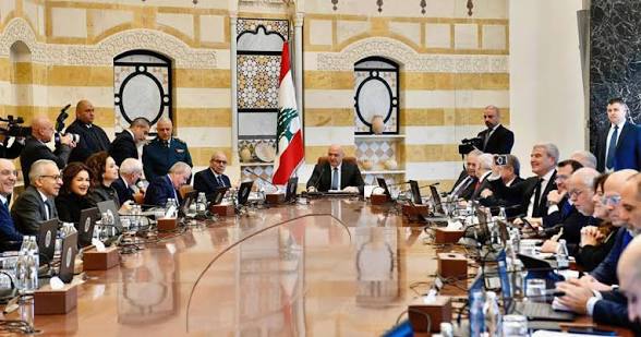 تأييد فرنسي - سعودي للرئيسين .. والتزام بدعم الجيش والقوى الأمنية