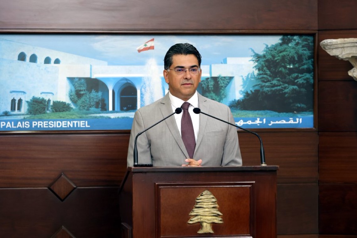 الرئيس عون يوقّع قانون الإعلام الجديد ويبحث مع مرقص التعديلات وسير العمل في وزارة الإعلام