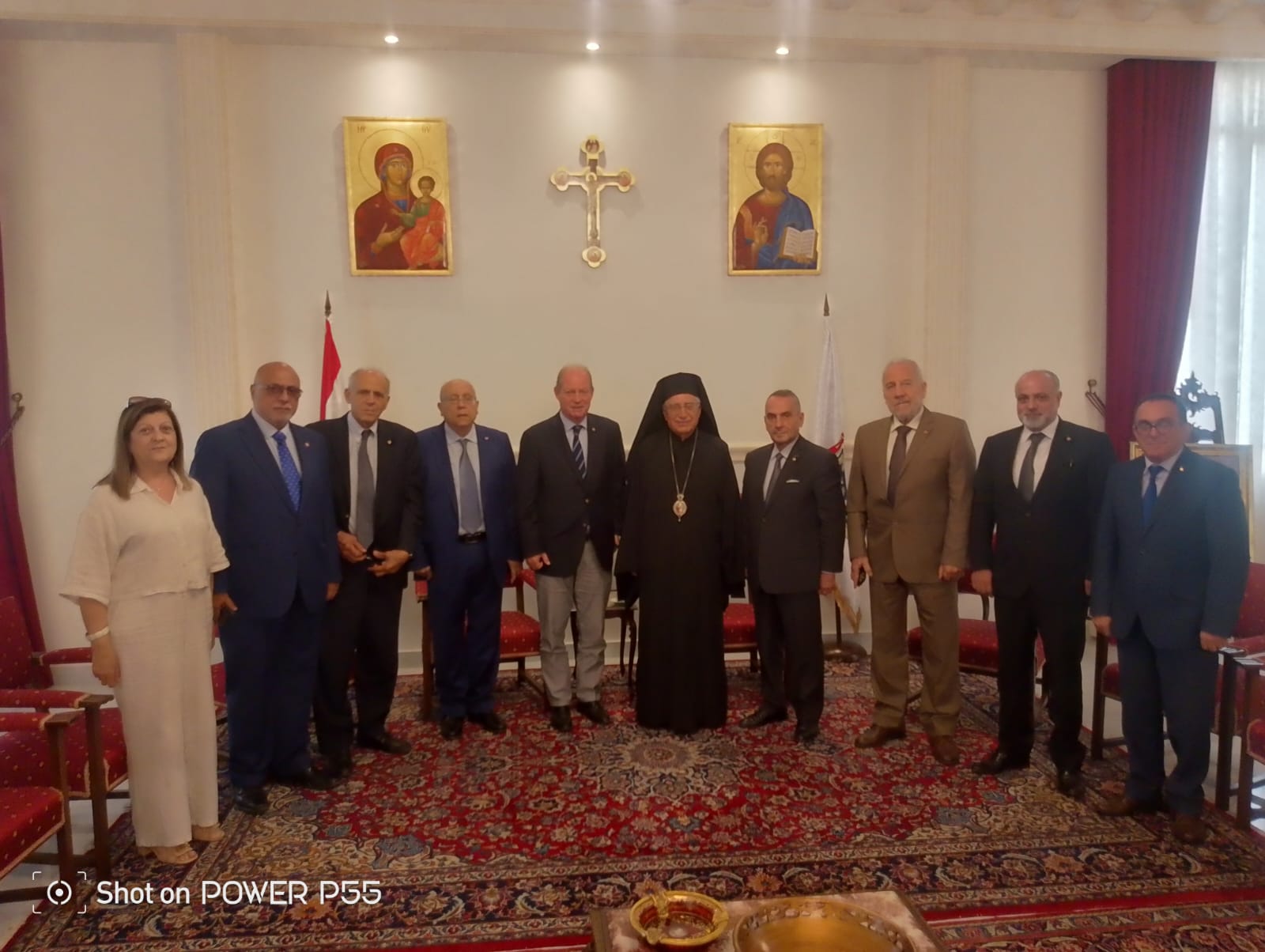 العبسي مستقبلاً النائب شمعون: الأوطان لا تبنى بالتمنيات بل بالوحدة والعمل.