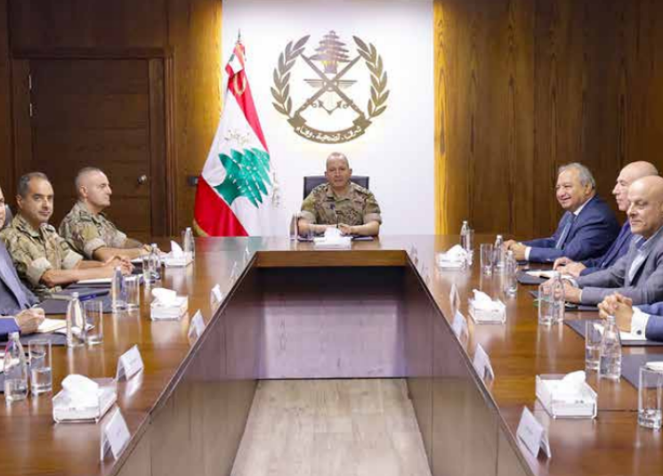 عون: لعدم تضييع الفرص أمام لبنان... والجيش يحذّر من خطـورة محاولات استهدافه