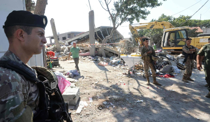 إسرائيل تمهّد لمناورة بريّة بالحشود والاستهدافات لعزل الجنوب عن الجبل