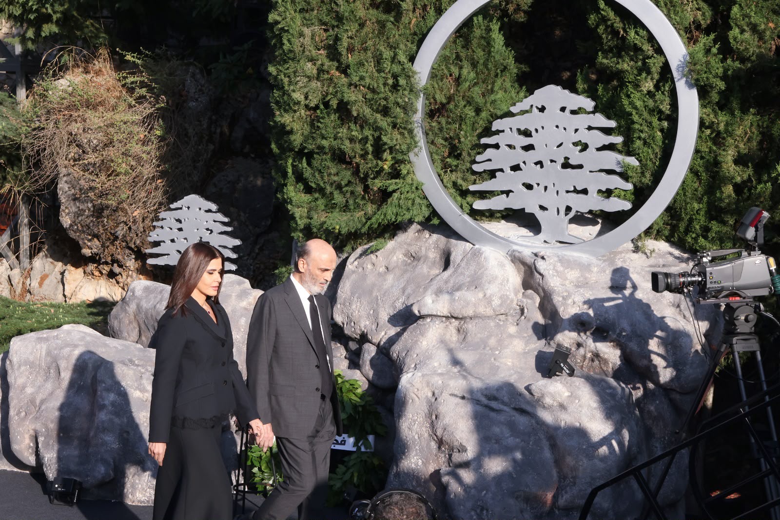 جعجع ينتقد أداء السلطة: على المسؤولين حزم أمرهم واتخاذ خطوات عملية لاستعادة هيبة الدولة