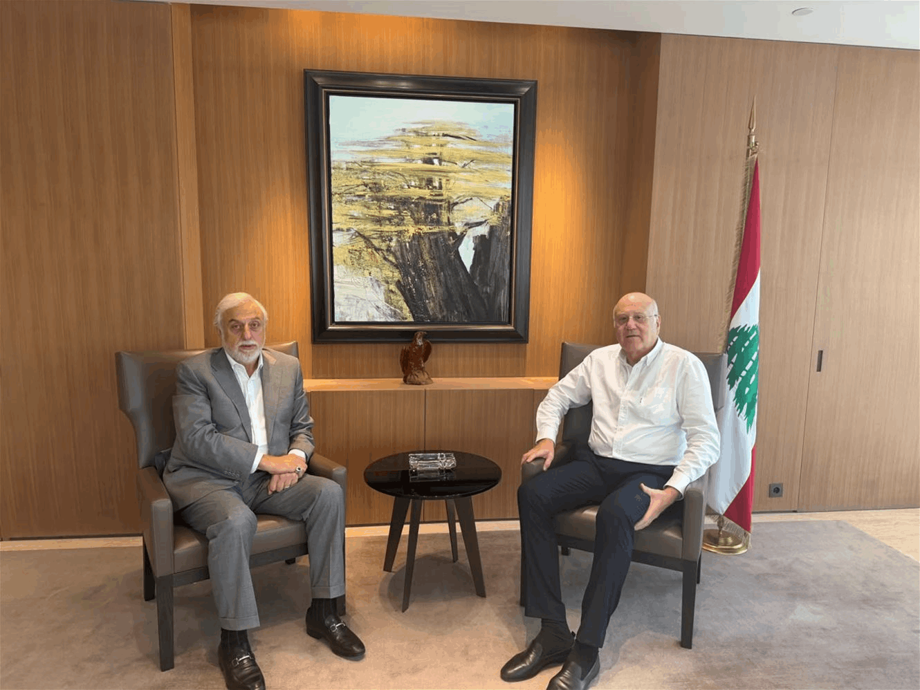 ‏ميقاتي استقبل الصمد وتسلّم منه مذكرة تحت عنوان نداء وطني دفاعاً عن الطائف والدستور