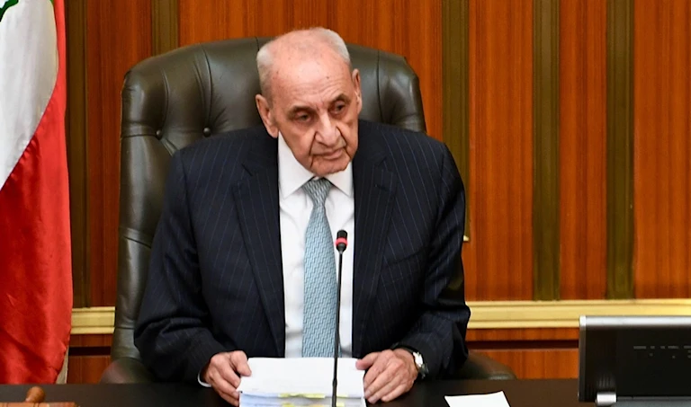 لماذا دعا بري إلى مناقشة سياسية للحكومة الآن؟
