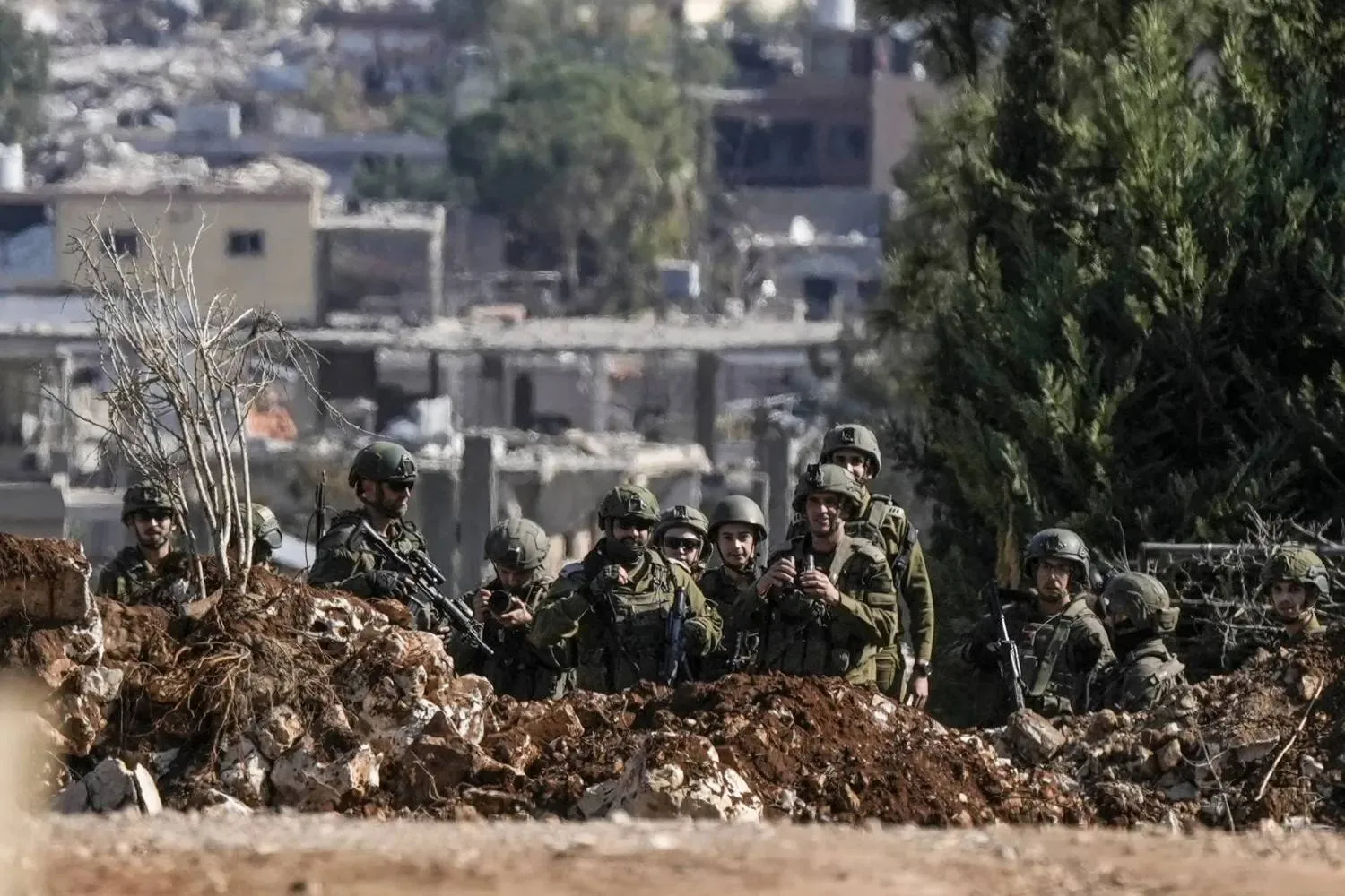 لبنان يواجه «الرمادي» الإسرائيلي بالتمسك بـ«اتفاق الهدنة» والـ425 و1701<br />
عد الخط المقترح خرقاً للقرارات الدولية واحتلالاً طويل الأمد