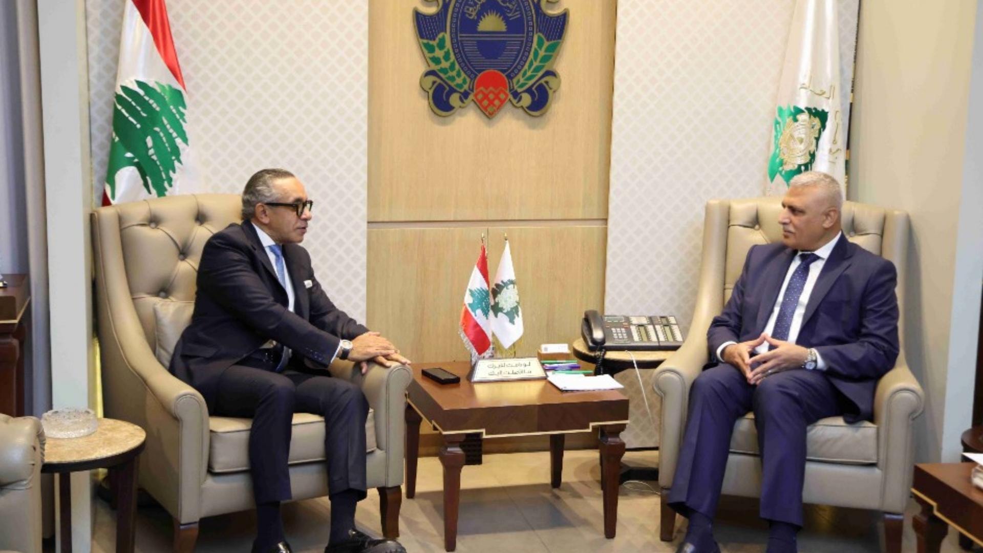 اللواء شقير استقبل السفير المصري في زيارة وداعية