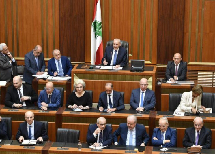 مظلة خارجية تحصّن الحكومة من السقوط... اجتماع واشنطن يختبر توسيع التجارب جنوباً