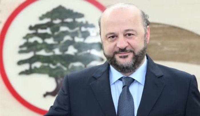 الرياشي: متى وكيف سيتمّ فعلاً تنفيذ قرار الحكومة بحصر السلاح؟