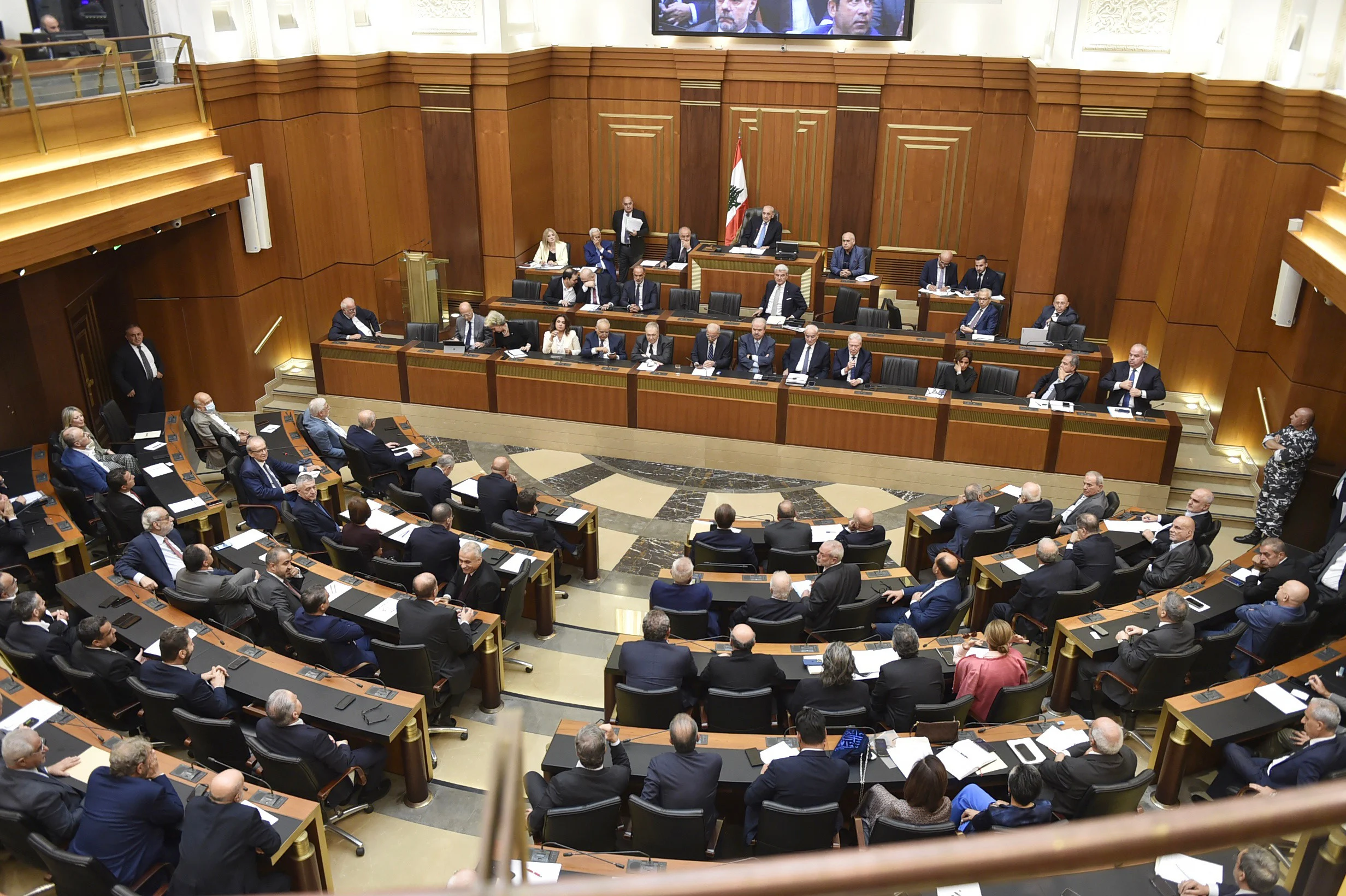 الحكومة تحصل على ثقة غالبية  النواب …على كم صوت حازت؟