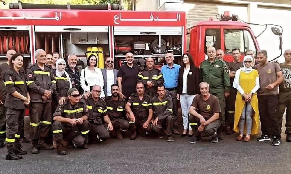 الدفاع المدني ينقذ 4 أشخاص سقطوا داخل غرفة لتجميع المياه
