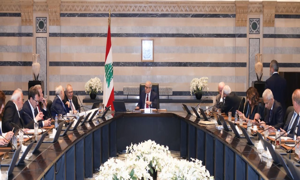 جلسة مجلس الوزراء تنطلق.. وخلاف حول البند الخامس
