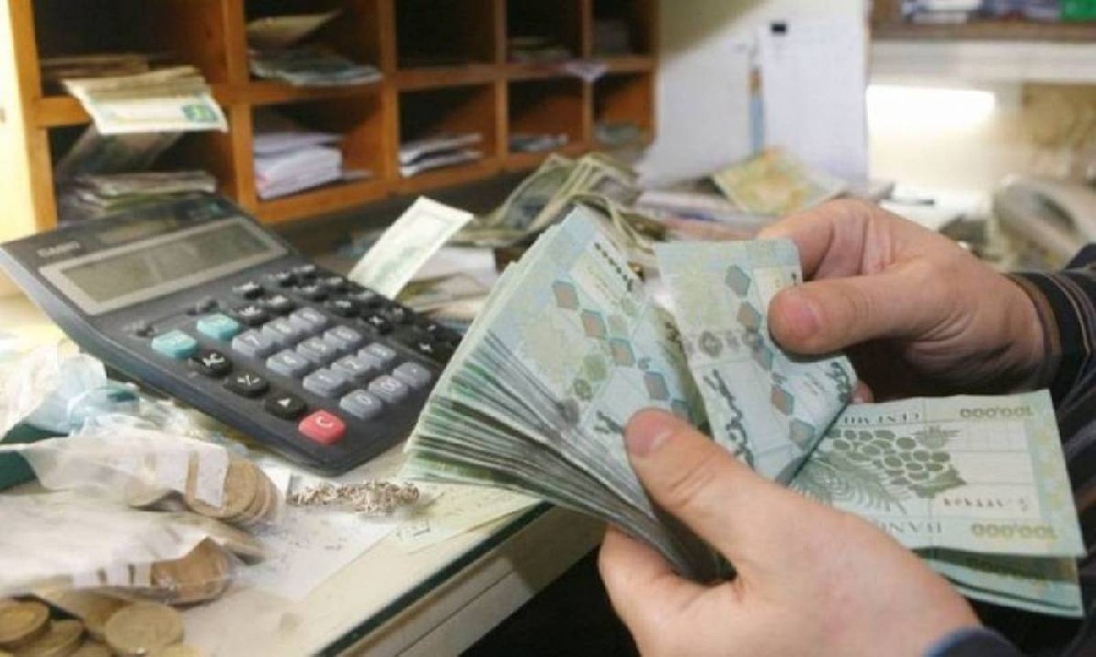 امتعاض شركات شحن الأموال من إجراءات الجمارك في المطار