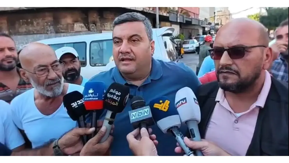 اعتصام لسائقي الباصات في طرابلس